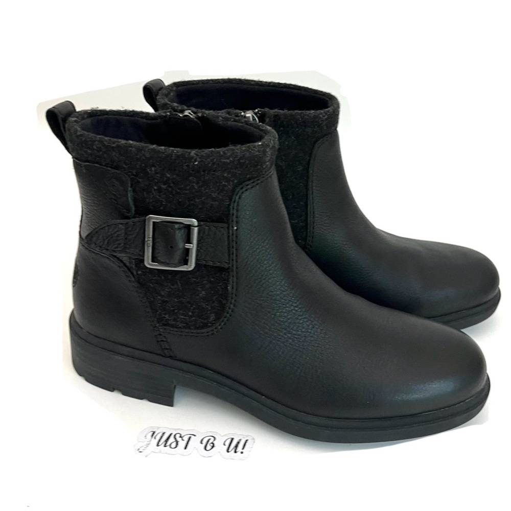 UGGS | Leather | Moto Boots